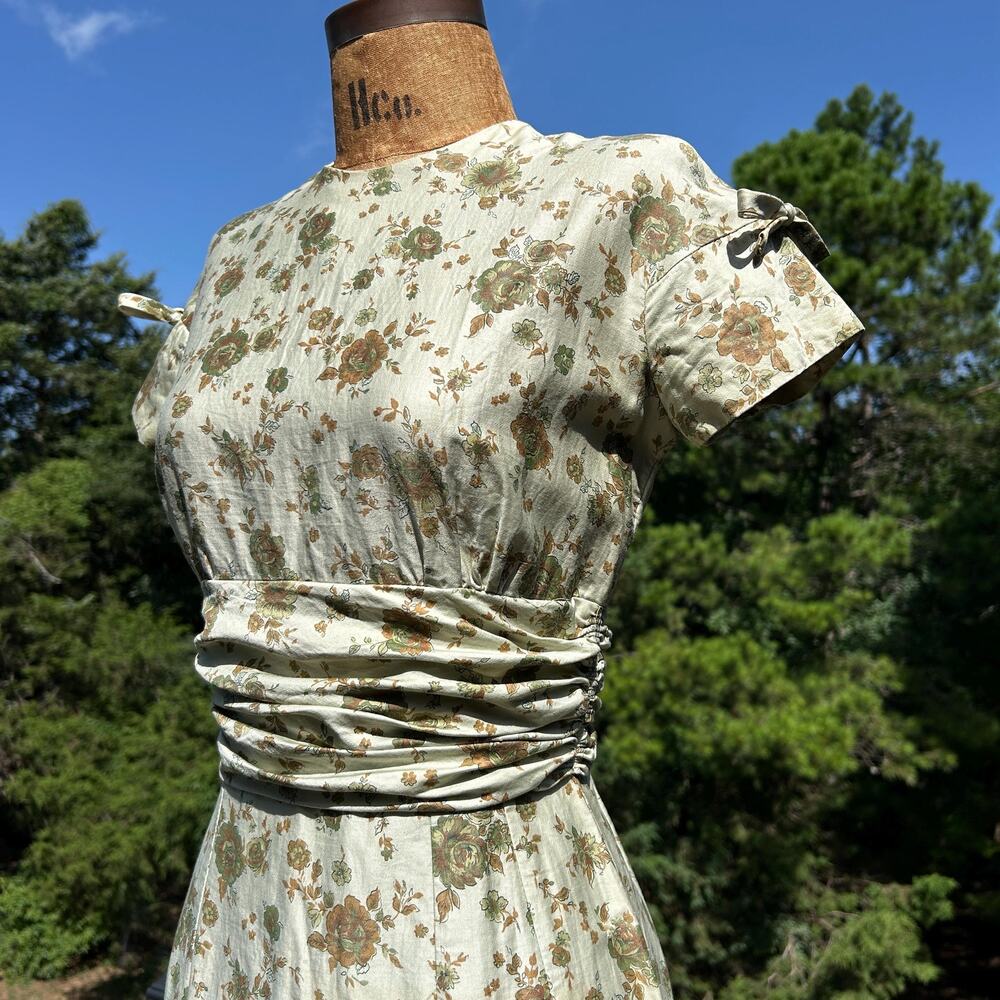 Vintage 50s Sage Green Polished Cotton Gathered Ruched Waist Pencil Wiggle Dress